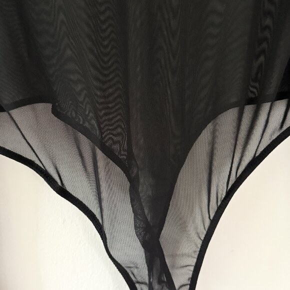 wet seal NWT // black sheer mesh longsleeve bodysuit XL - Picture 4 of 6